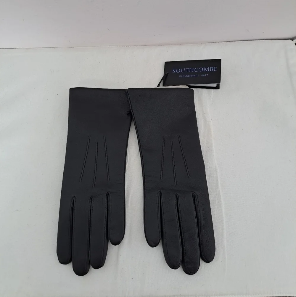 Southcombe cashmere liner leather glove black medium NWT
